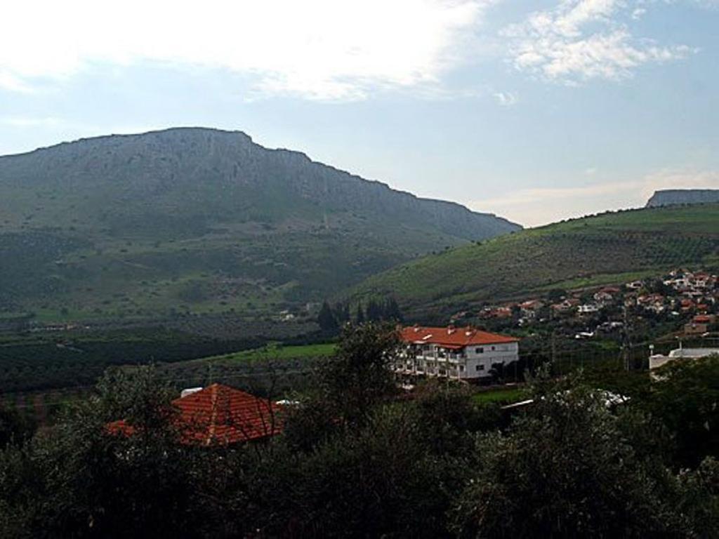 Lea'S - Spirit Of The Galilee Villa Мигдал Екстериор снимка